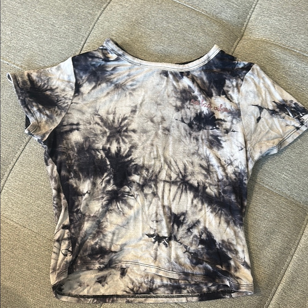 La Hearts Black and White Crop T-Shirt Short Sleeve